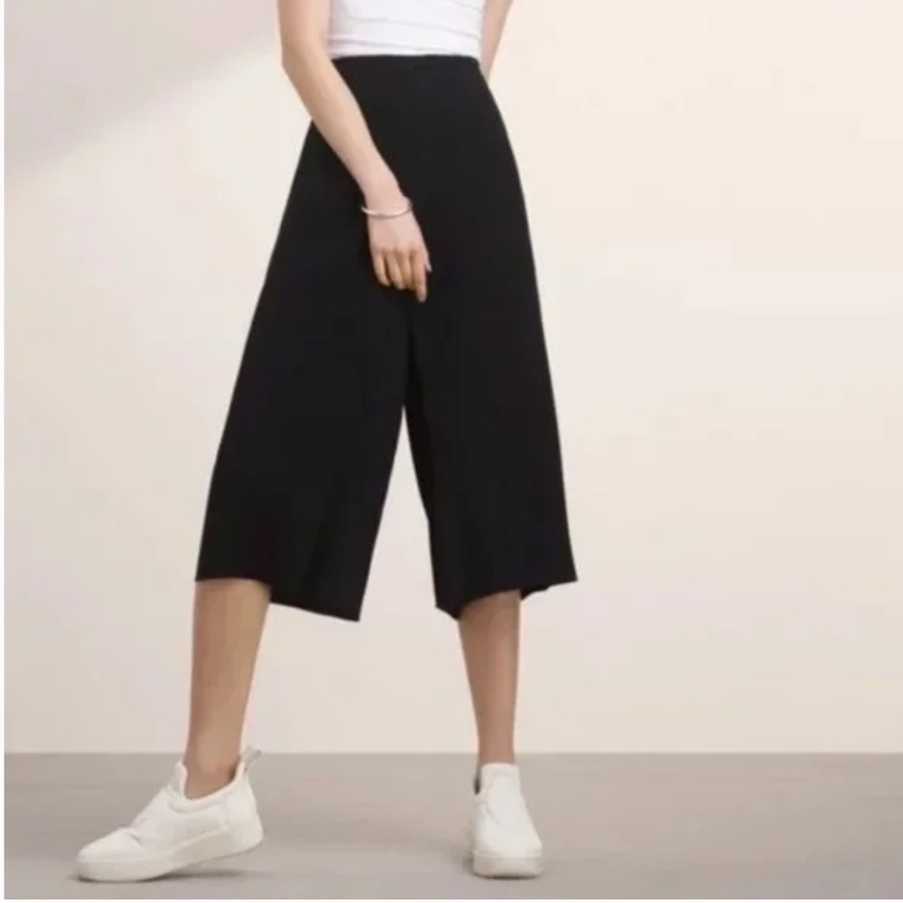 Aritzia Babaton Black Wide Leg Cropped Culottes